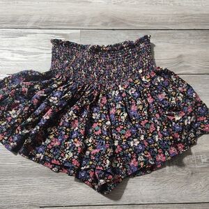 NATURAL LIFE Daisy Floral Mini Shorts with Smocked Waist